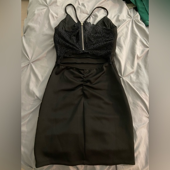 Lack dress - Picture 3 of 3